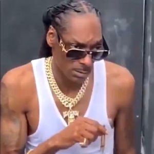 Meet your Posher, Nayala